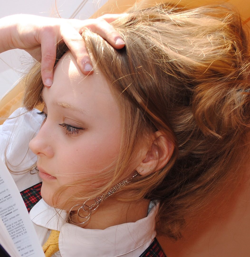 cropped-girl-2771936_1920.jpg