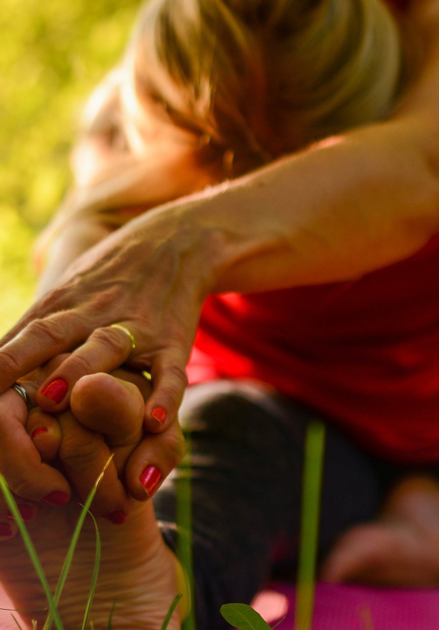 cropped-yoga-2662234_1920-2.jpg